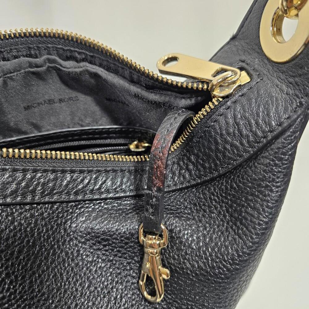 MICHAEL Michael Kors Raven Medium Leather Messenger Bag Black With Gold Hardwear - Picture 10 of 15